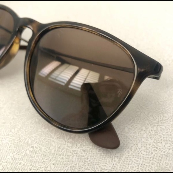 Ray-Ban Erika Polarized Sunglasses - Picture 2 of 5